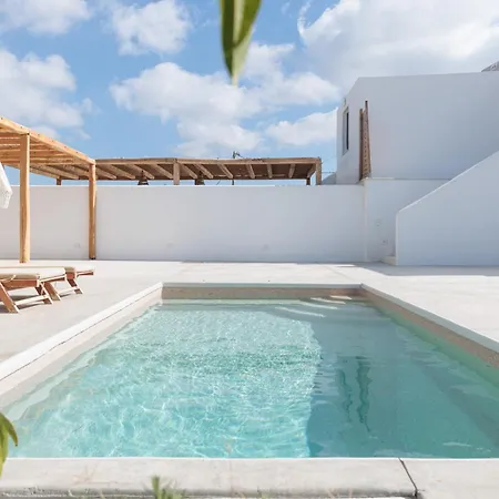 Petradia * Agia Anna (Naxos)