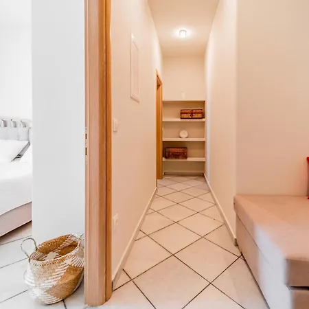 Petradia Agia Anna (Naxos)