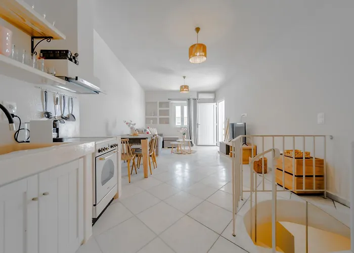 Petradia * Agia Anna (Naxos)